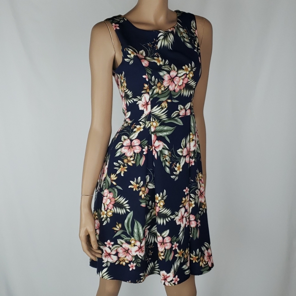 Hawaiian Print Dress